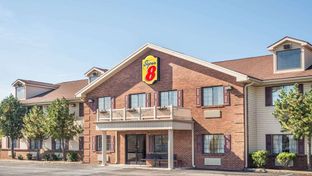 Super 8 Madison/Hanover Area