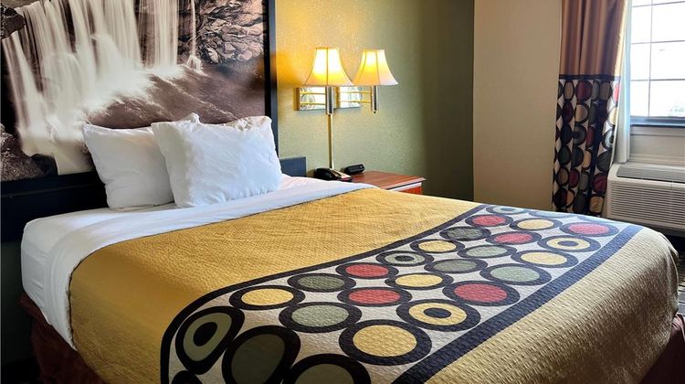 Super 8 Madison/Hanover Area Room
