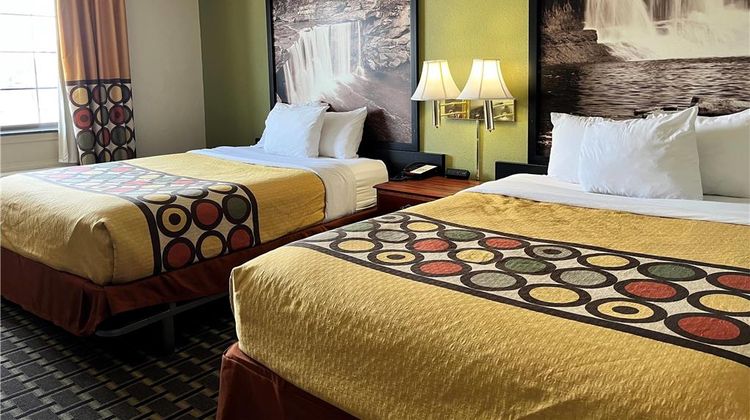 Super 8 Madison/Hanover Area Room