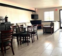Super 8 Madison/Hanover Area Lobby