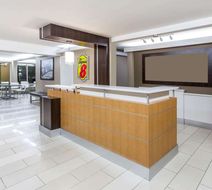 Super 8 Dalton/Convention Center Area Lobby