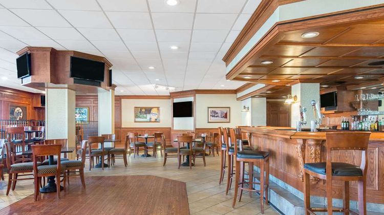 Ramada Cumberland Downtown Restaurant