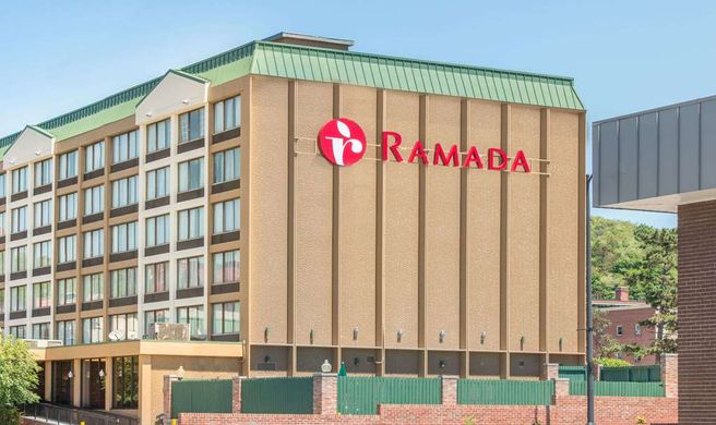 Ramada Cumberland Downtown Exterior
