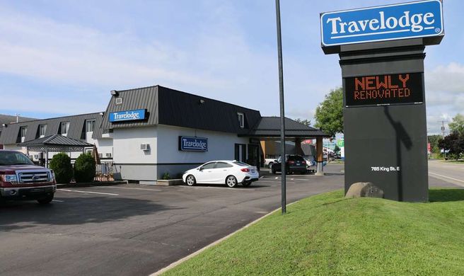 Travelodge Gananoque Exterior
