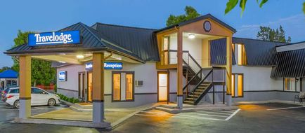 Travelodge Gananoque Exterior