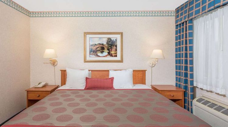Ramada Kent Seattle Area Room