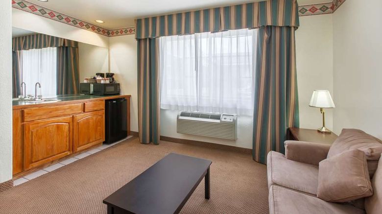 <b>Ramada Williams/Grand Canyon Area Suite</b>. Images powered by <a href="https://iceportal.shijigroup.com/" title="IcePortal" target="_blank">IcePortal</a>.