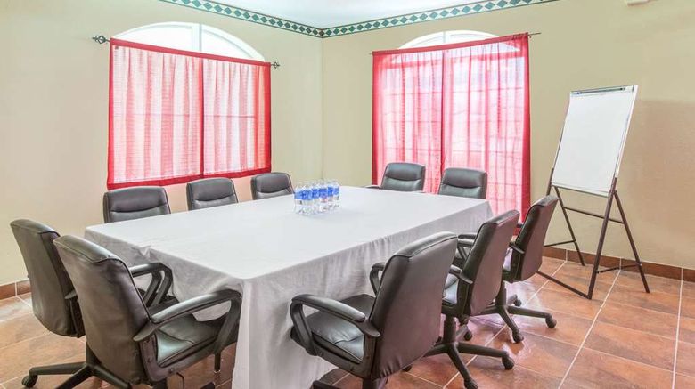 <b>Ramada Williams/Grand Canyon Area Meeting</b>. Images powered by <a href="https://iceportal.shijigroup.com/" title="IcePortal" target="_blank">IcePortal</a>.