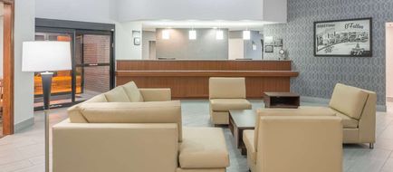Super 8 O'Fallon Lobby