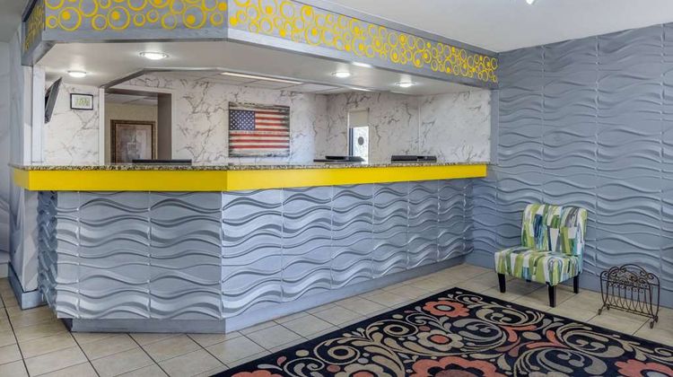 Days Inn Fayetteville NW Fort Bragg Area Lobby