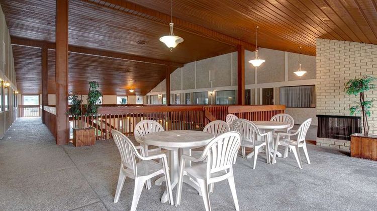 Days Inn Vernon Pool