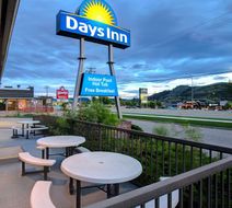 Days Inn Vernon Exterior
