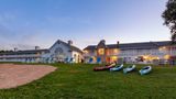 Baymont Inn & Suites Lakefront Exterior