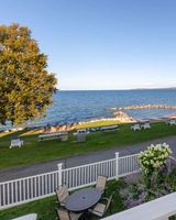 Baymont Inn & Suites Lakefront