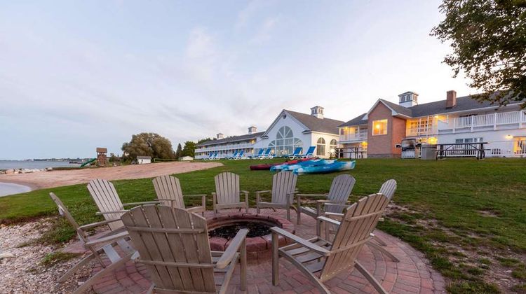 Baymont Inn & Suites Lakefront Other