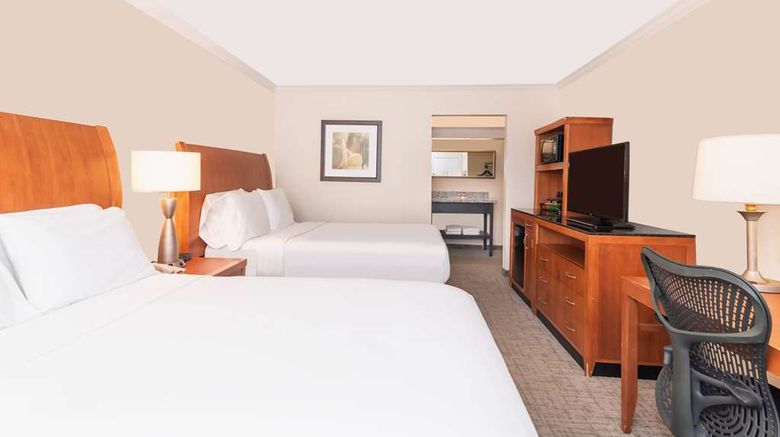 <b>Baymont by Wyndham Beaumont Room</b>. Images powered by <a href="https://iceportal.shijigroup.com/" title="IcePortal" target="_blank">IcePortal</a>.