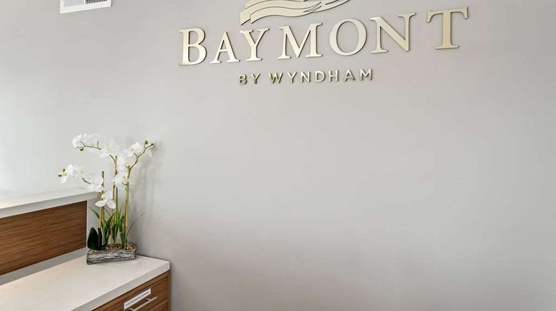 <b>Baymont by Wyndham Beaumont Lobby</b>. Images powered by <a href="https://iceportal.shijigroup.com/" title="IcePortal" target="_blank">IcePortal</a>.