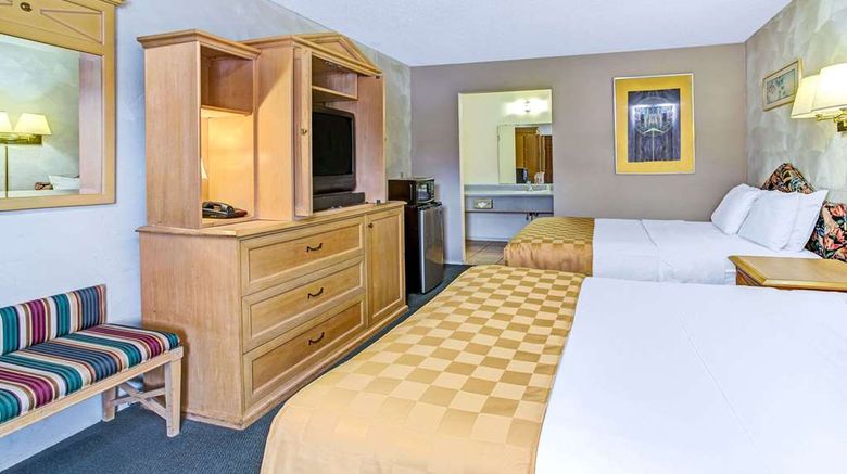<b>Knights Inn Kissimmee Room</b>. Images powered by <a href="https://iceportal.shijigroup.com/" title="IcePortal" target="_blank">IcePortal</a>.