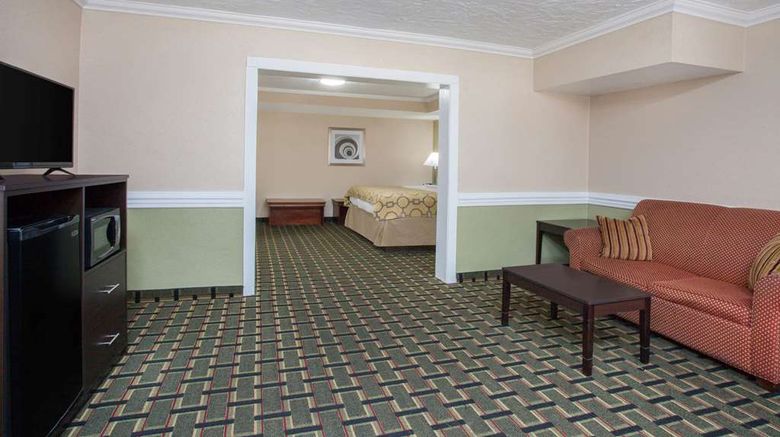 <b>Baymont Inn & Suites Lake City Suite</b>. Images powered by <a href="https://iceportal.shijigroup.com/" title="IcePortal" target="_blank">IcePortal</a>.