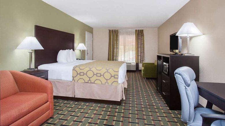 <b>Baymont Inn & Suites Lake City Suite</b>. Images powered by <a href="https://iceportal.shijigroup.com/" title="IcePortal" target="_blank">IcePortal</a>.