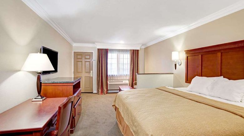 <b>Super 8 Cypress Buena Vista Area Suite</b>. Images powered by <a href="https://iceportal.shijigroup.com/" title="IcePortal" target="_blank">IcePortal</a>.