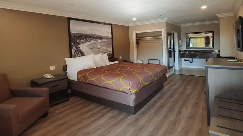 <b>Super 8 Cypress Buena Vista Area Room</b>. Images powered by <a href="https://iceportal.shijigroup.com/" title="IcePortal" target="_blank">IcePortal</a>.