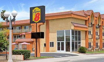 Super 8 Cypress Buena Vista Area