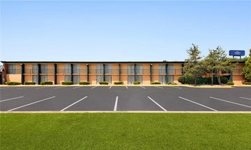 Baymont Inn & Suites Salem Roanoke Area