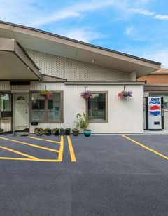 Knights Inn Burlington