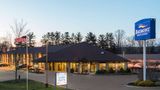 Baymont Inn & Suites Logan Exterior