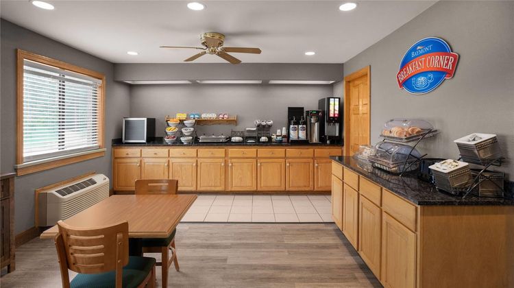 Baymont Inn & Suites Logan Other