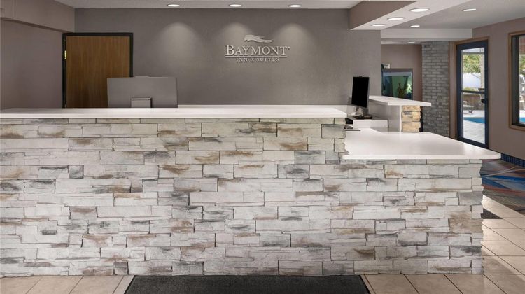 Baymont Inn & Suites Logan Lobby