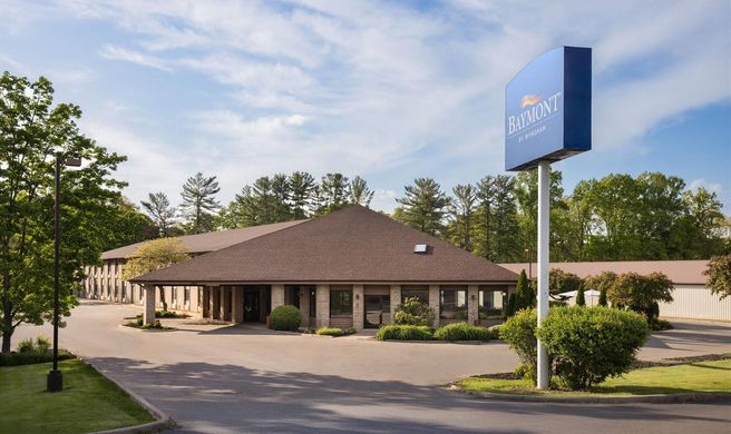 Baymont Inn & Suites Logan Exterior