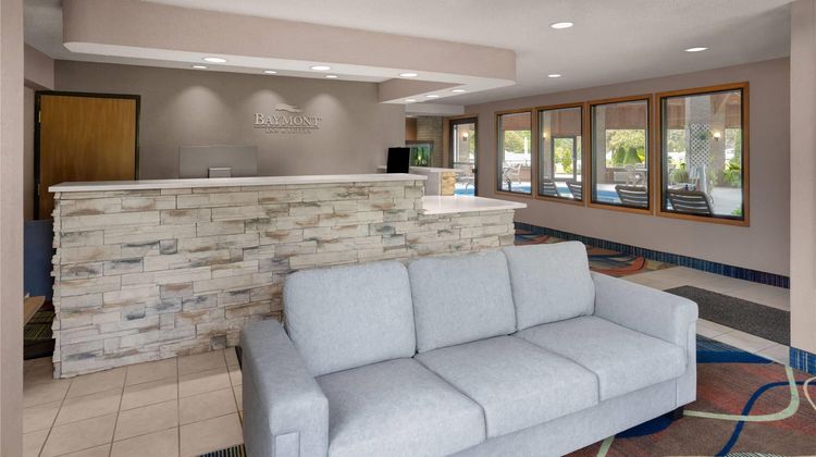Baymont Inn & Suites Logan Lobby