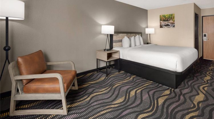 Baymont Inn & Suites Logan Room