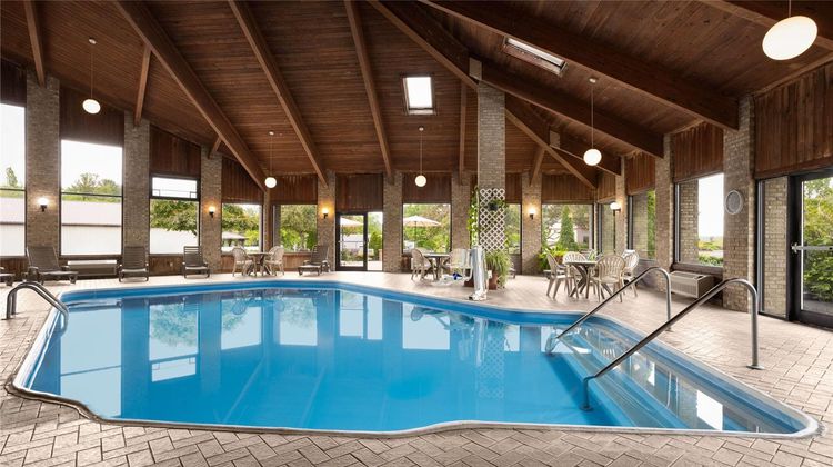 Baymont Inn & Suites Logan Pool