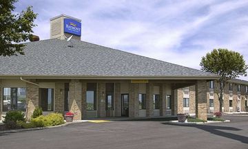 Baymont Inn & Suites Tuscola