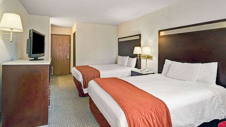 <b>Baymont Inn/Stes Washington Court House Room</b>. Images powered by <a href="https://iceportal.shijigroup.com/" title="IcePortal" target="_blank">IcePortal</a>.