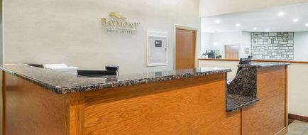Baymont Inn & Suites Metropolis Lobby