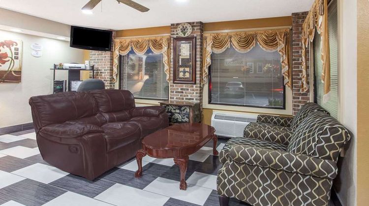 Baymont Inn & Suites Smyrna Lobby