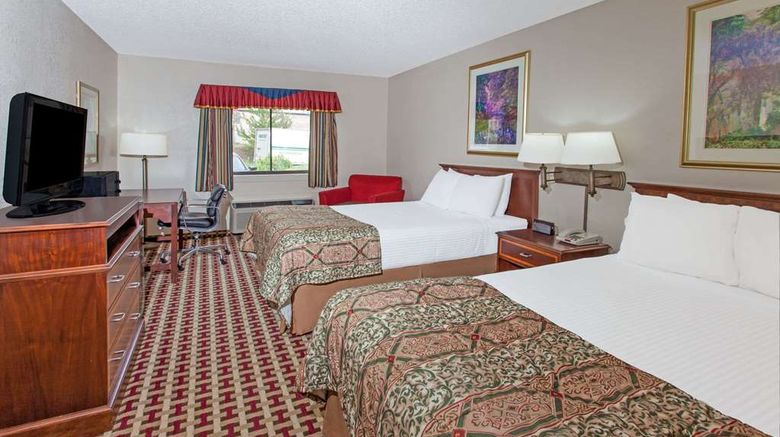 <b>Baymont Inn & Suites Smyrna Room</b>. Images powered by <a href="https://iceportal.shijigroup.com/" title="IcePortal" target="_blank">IcePortal</a>.