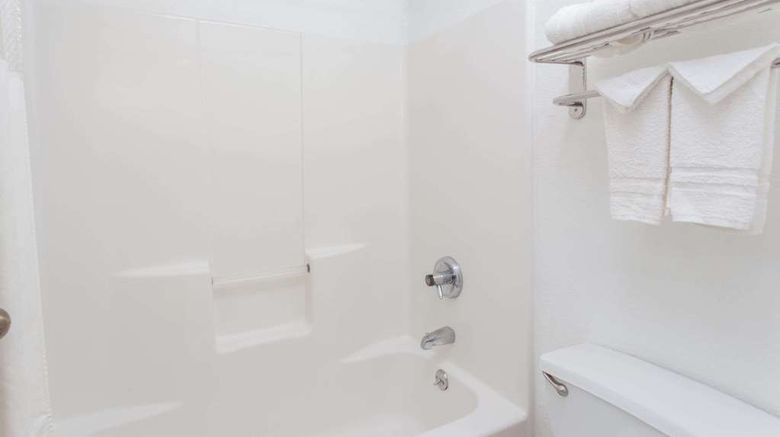 <b>Baymont Inn & Suites Smyrna Room</b>. Images powered by <a href="https://iceportal.shijigroup.com/" title="IcePortal" target="_blank">IcePortal</a>.