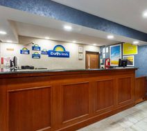 Days Inn Wooster Lobby
