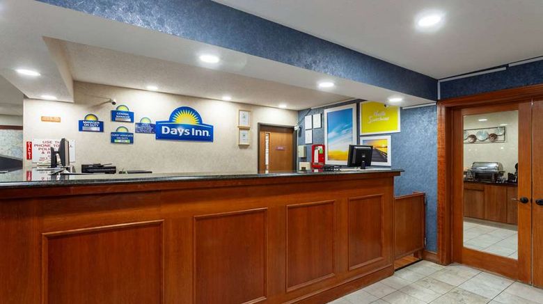 <b>Days Inn Wooster Lobby</b>. Images powered by <a href="https://iceportal.shijigroup.com/" title="IcePortal" target="_blank">IcePortal</a>.