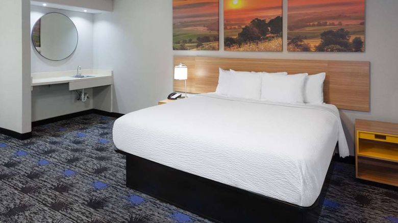<b>Days Inn Wooster Suite</b>. Images powered by <a href="https://iceportal.shijigroup.com/" title="IcePortal" target="_blank">IcePortal</a>.