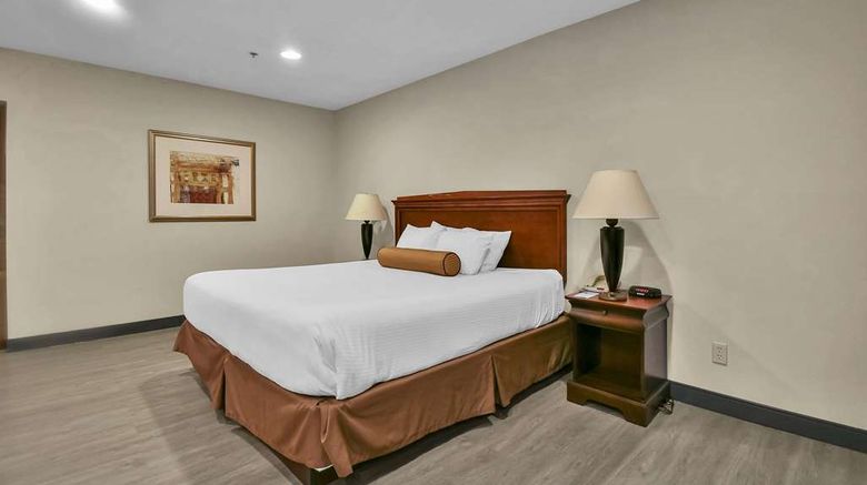 <b>Baymont Inn & Suites Zanesville Room</b>. Images powered by <a href="https://iceportal.shijigroup.com/" title="IcePortal" target="_blank">IcePortal</a>.