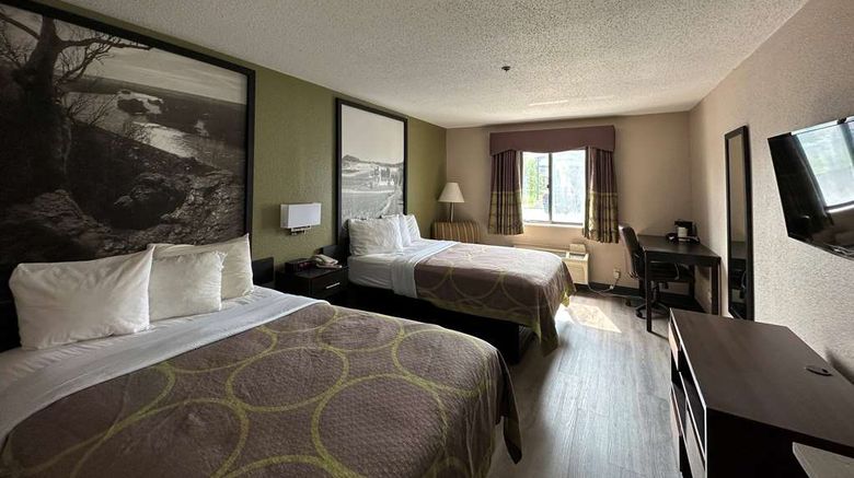 <b>Super 8 Green Bay I-43 Business Park Room</b>. Images powered by <a href="https://iceportal.shijigroup.com/" title="IcePortal" target="_blank">IcePortal</a>.