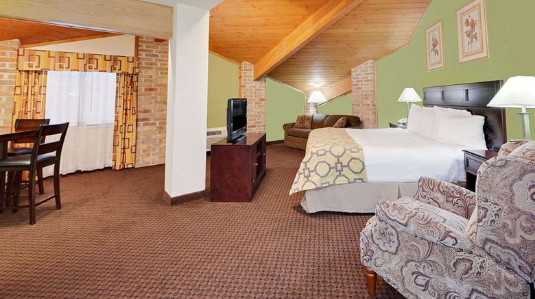 <b>Baymont Inn & Suites Battle Creek Dtwn Suite</b>. Images powered by <a href="https://iceportal.shijigroup.com/" title="IcePortal" target="_blank">IcePortal</a>.
