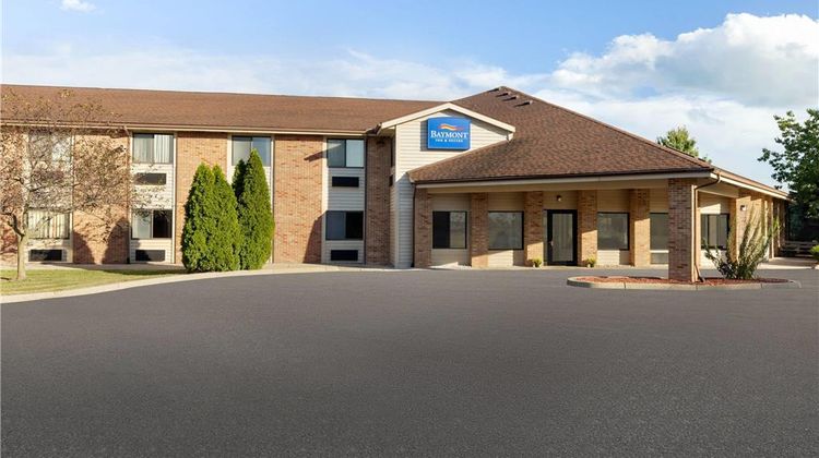 Baymont Inn & Suites Monroe Exterior