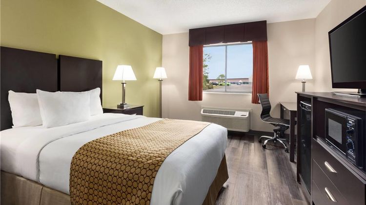 Baymont Inn & Suites Monroe Room
